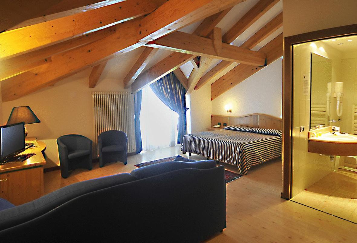 Hotel Dolomiti Vattaro Exterior photo
